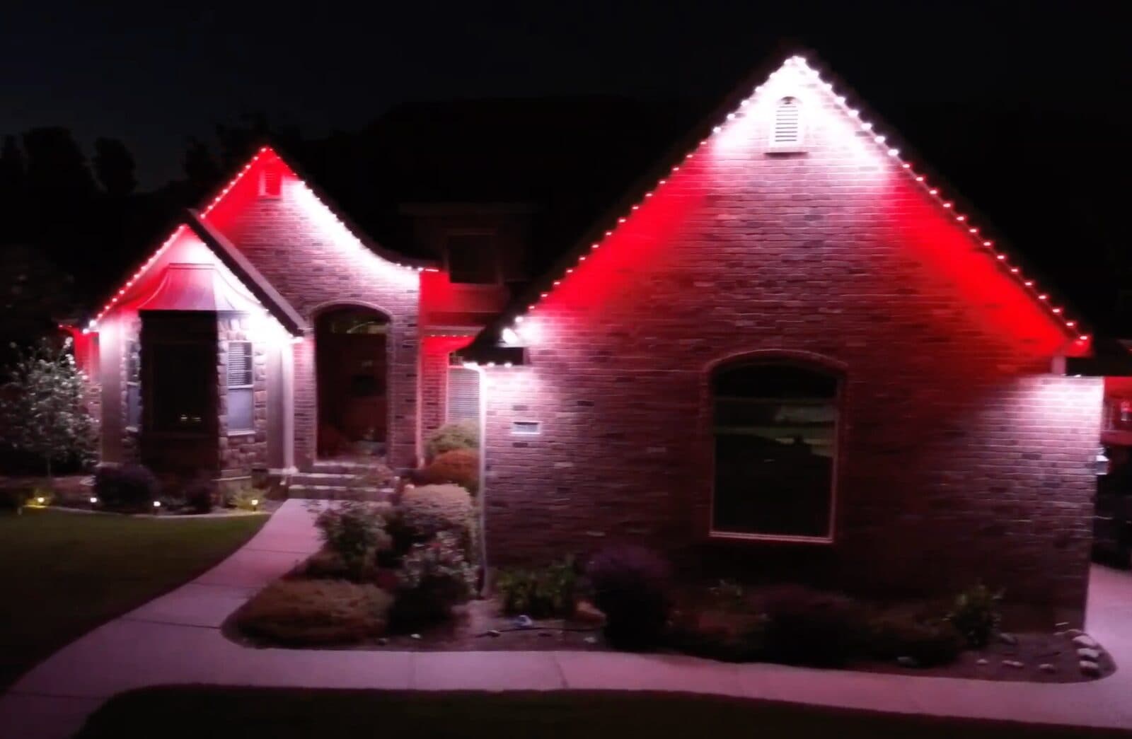 Christmas candy cane red and white lighting display